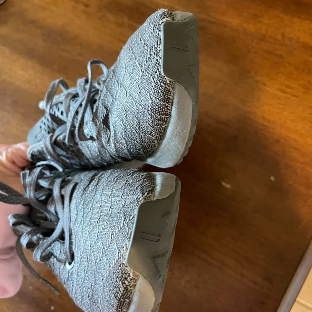 NOBULL womens Textured Gray Sneakers